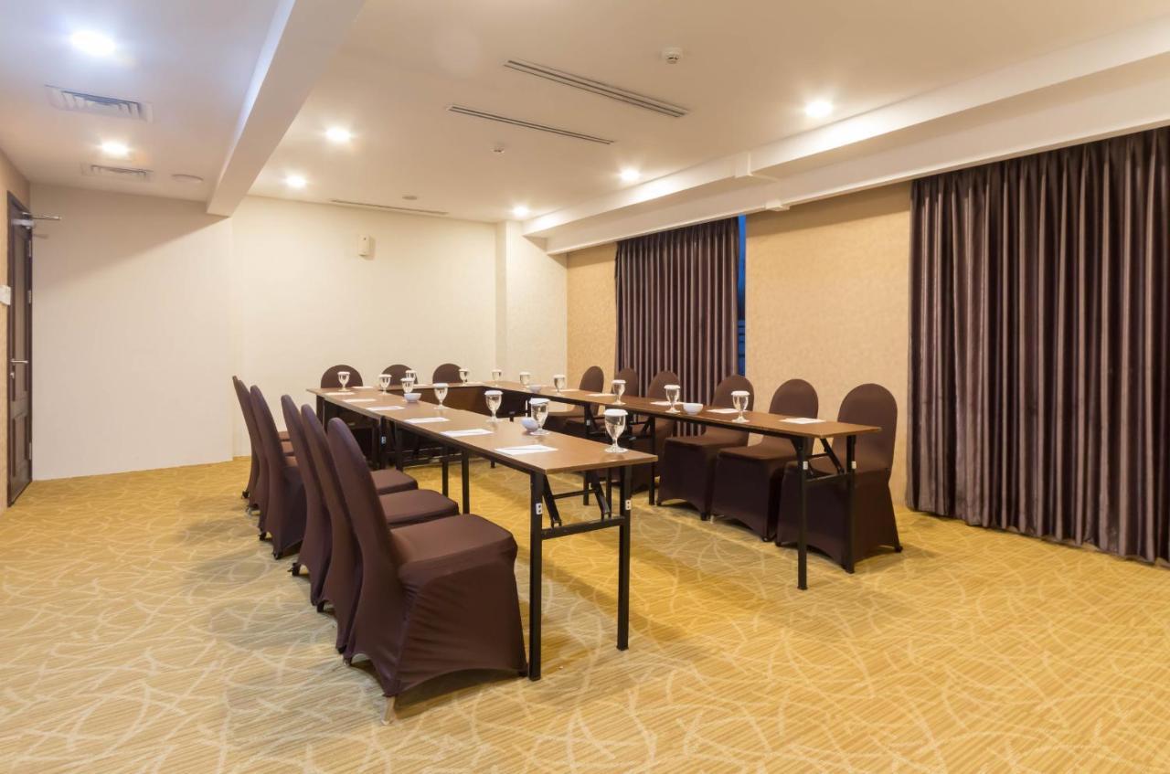 Grand Keisha Yogyakarta Hotel Kejayan Exterior foto