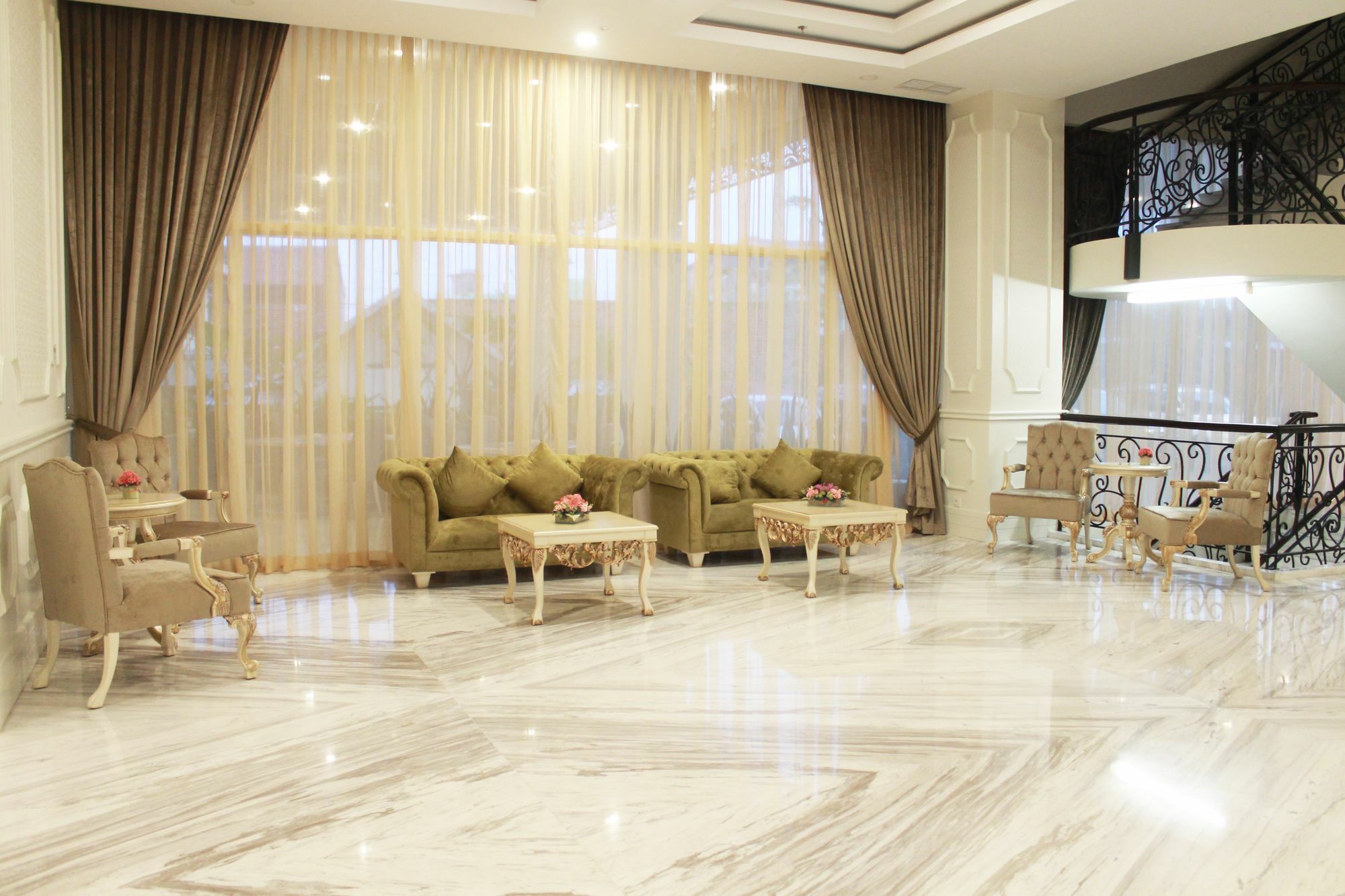 Grand Keisha Yogyakarta Hotel Kejayan Exterior foto