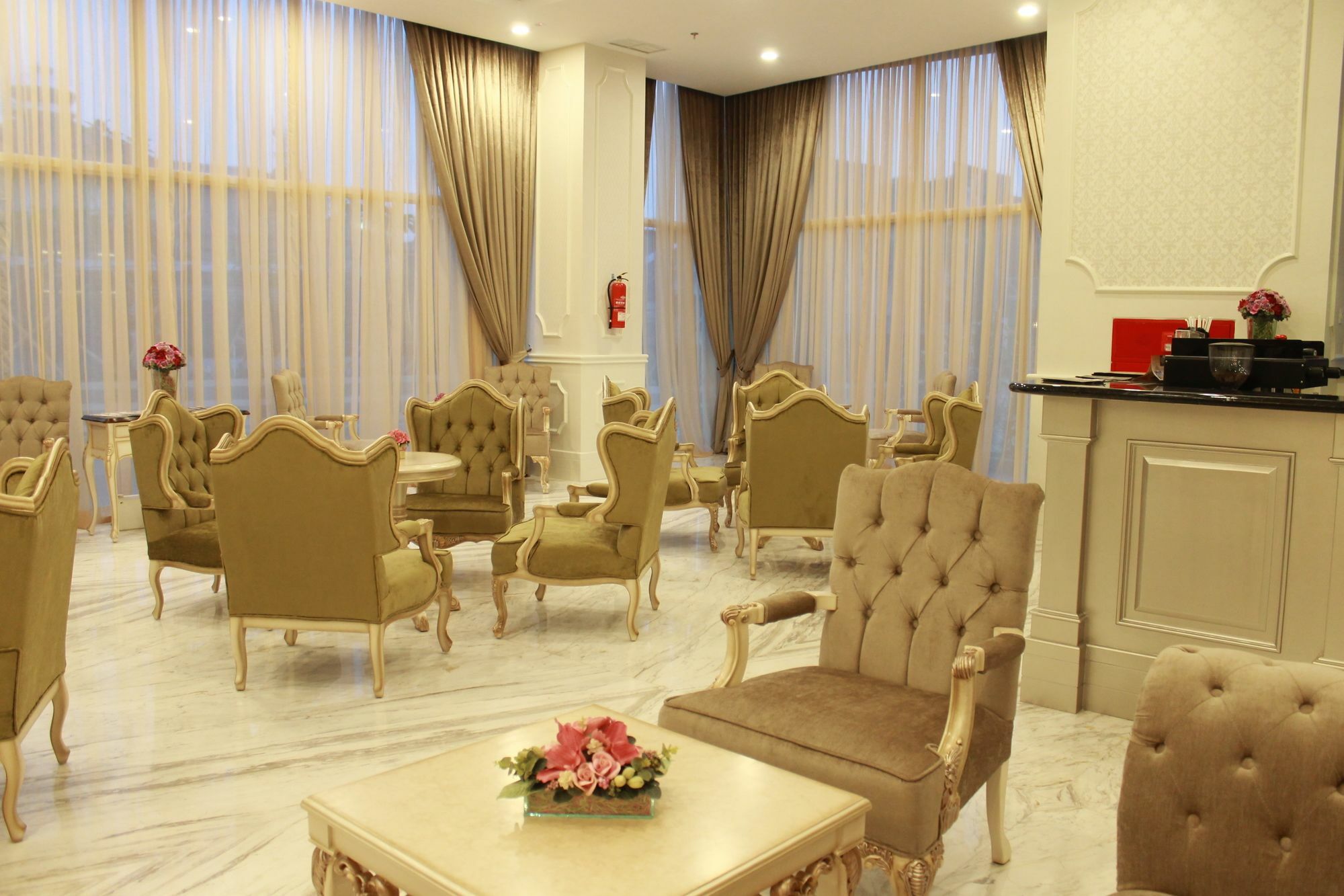 Grand Keisha Yogyakarta Hotel Kejayan Exterior foto