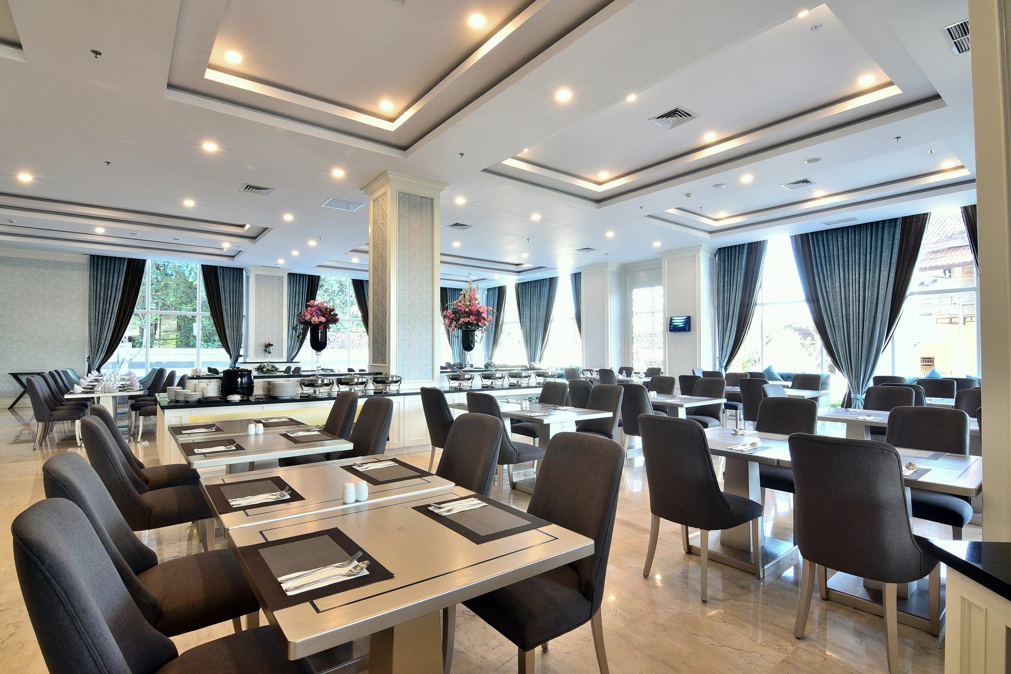 Grand Keisha Yogyakarta Hotel Kejayan Exterior foto